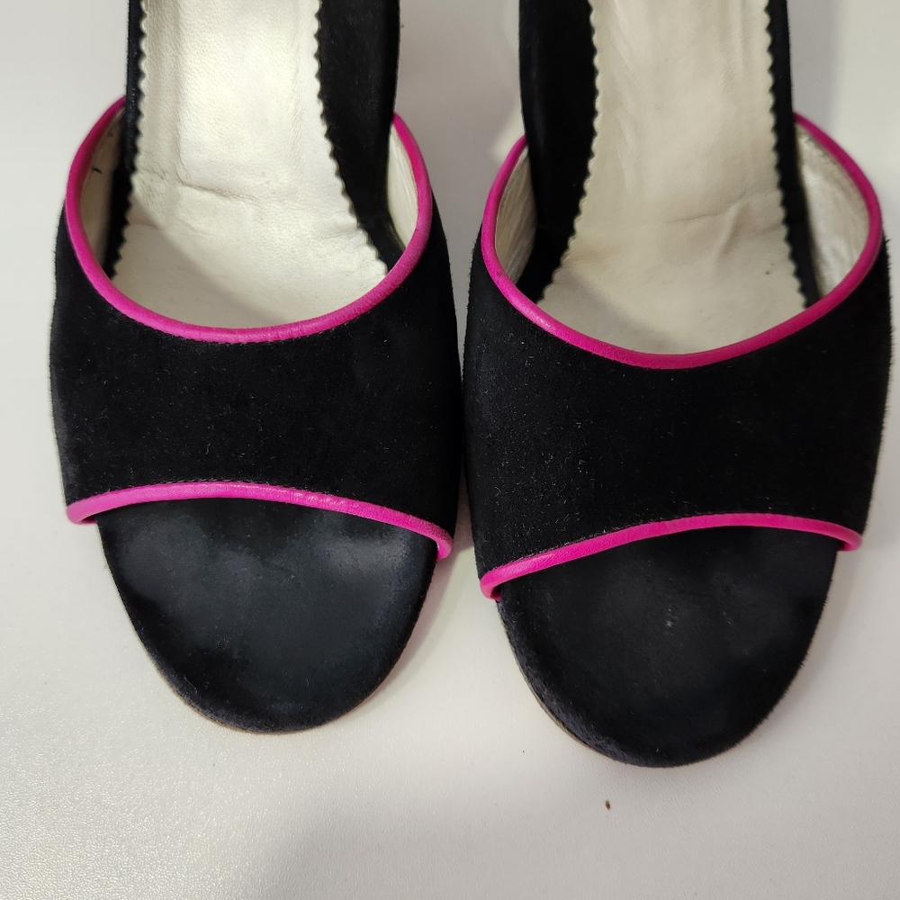 Black,Red & Pink Taryn Rose Suede Leather Heels Size 8.5 - Picture 6 of 14